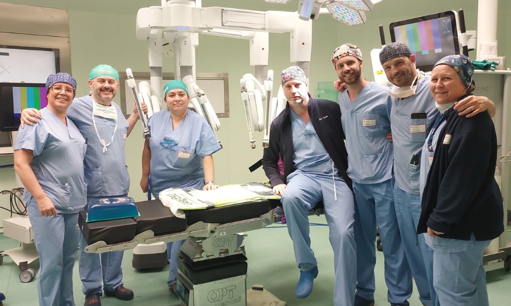 Tumori del colon-retto: il San Gerardo in prima linea dalla prevenzione alla chirurgia robotica